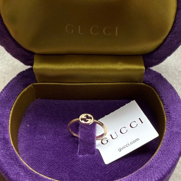 NWT/NIB Gucci Interlocking G 18k Ring - Picture 3 of 4